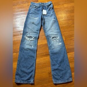 NWT ZARA ZARA RIPPED BLUE JEANS SIZE 0